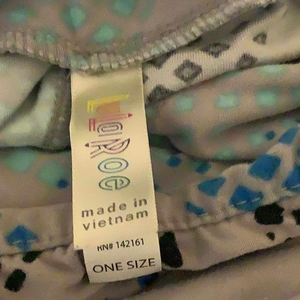 Lularoe Leggings Bundle Of 4 Os Size. B12 - image 3